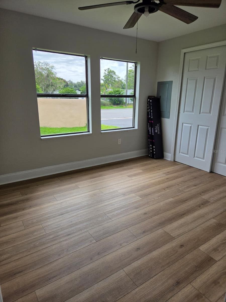 300 ERON WAY — photo 14 of 30