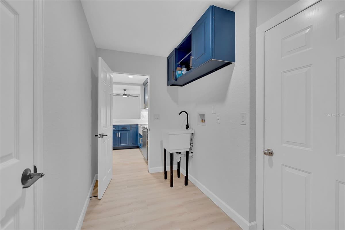 2769 WISTERIA PLACE — photo 34 of 52
