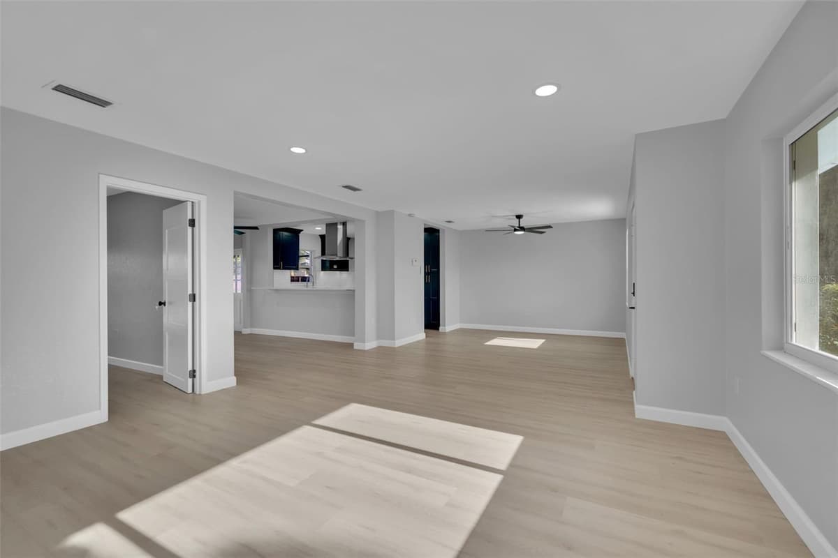 2769 WISTERIA PLACE — photo 22 of 52