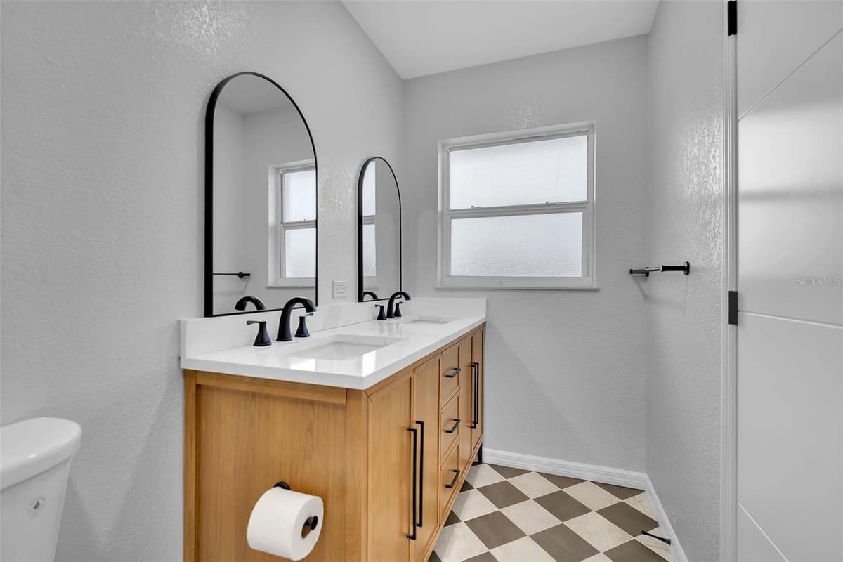 2769 WISTERIA PLACE — photo 41 of 52