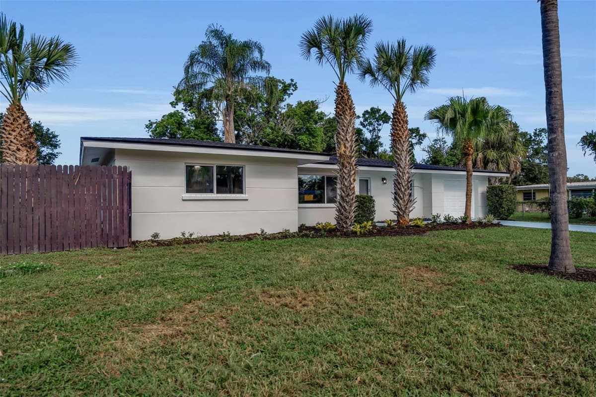 2769 WISTERIA PLACE — photo 3 of 52
