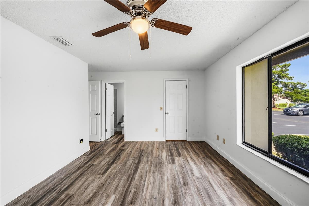 101 GRAND PLAZA DRIVE — photo 19 of 32