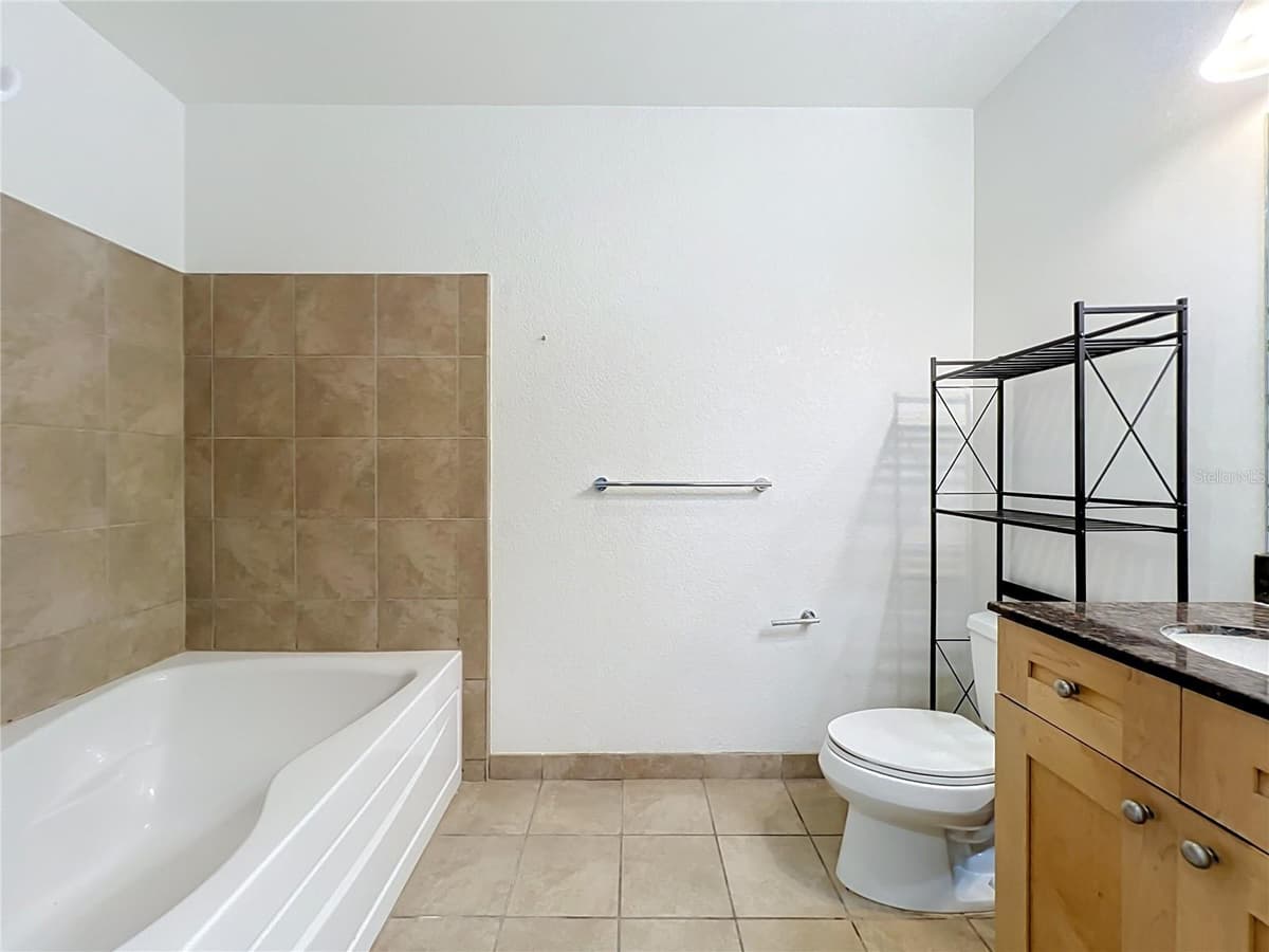 150 ROBINSON STREET — photo 25 of 33