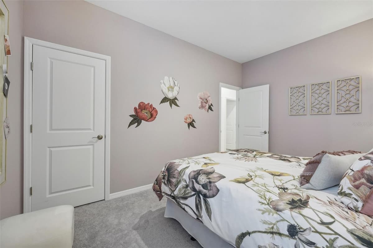 5816 CLIFFBOW LOOP — photo 19 of 39