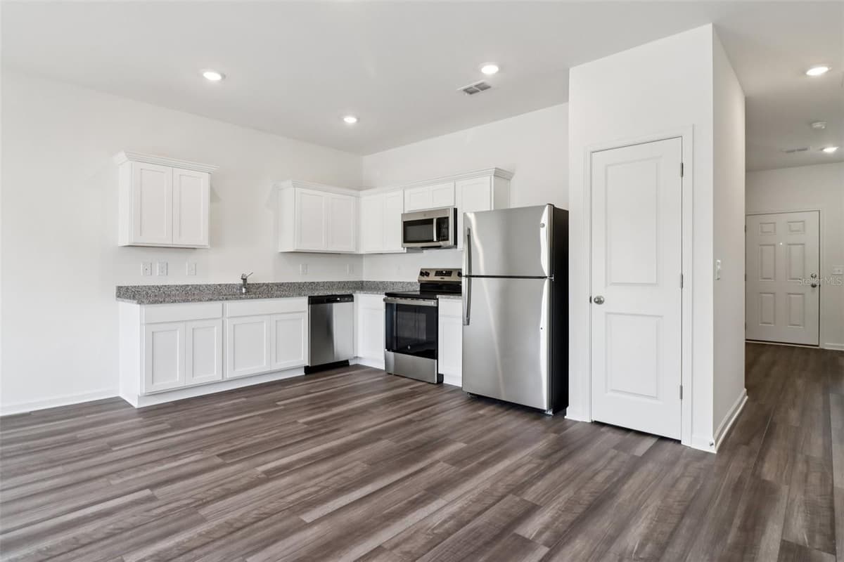 3689 SPIRE DRIVE — photo 16 of 22