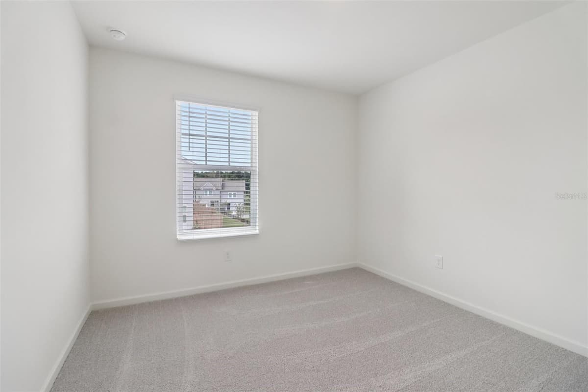 3689 SPIRE DRIVE — photo 4 of 22