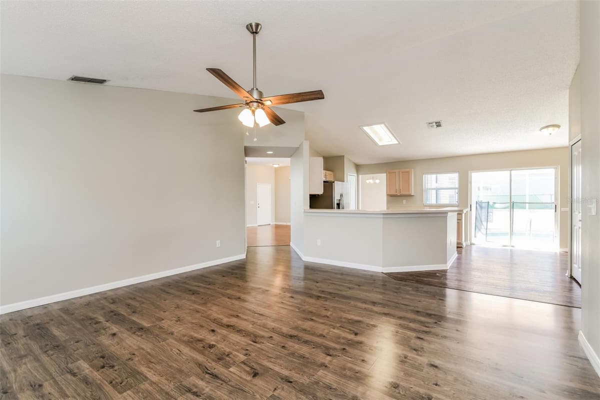 8615 CAVENDISH DRIVE — photo 6 of 15