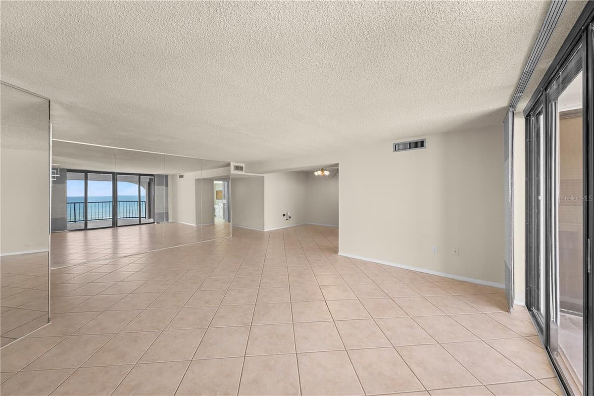 3003 ATLANTIC AVENUE — photo 9 of 41