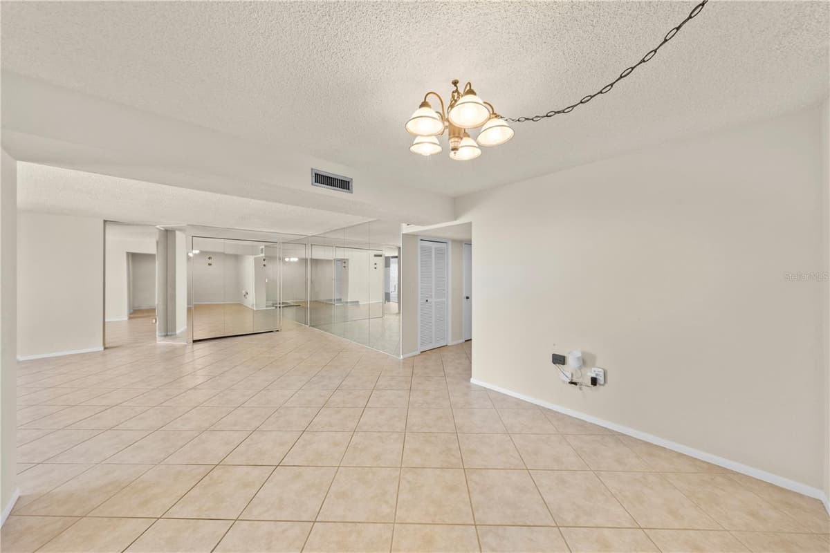 3003 ATLANTIC AVENUE — photo 10 of 41