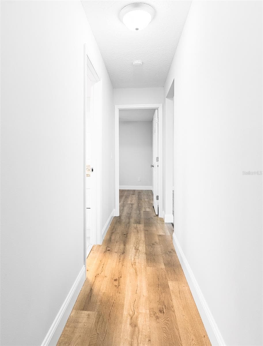 10 FELICIA COURT — photo 24 of 52