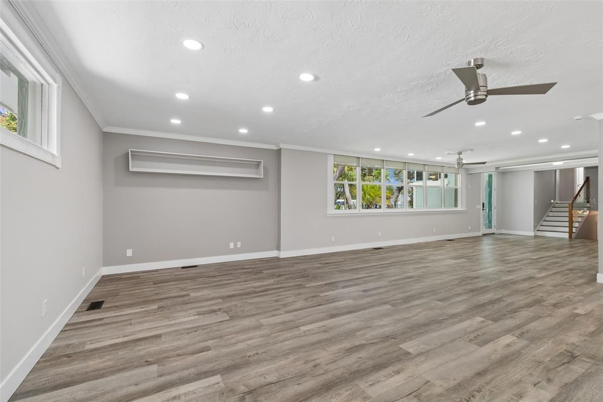 904 BAYSHORE DRIVE — photo 8 of 70