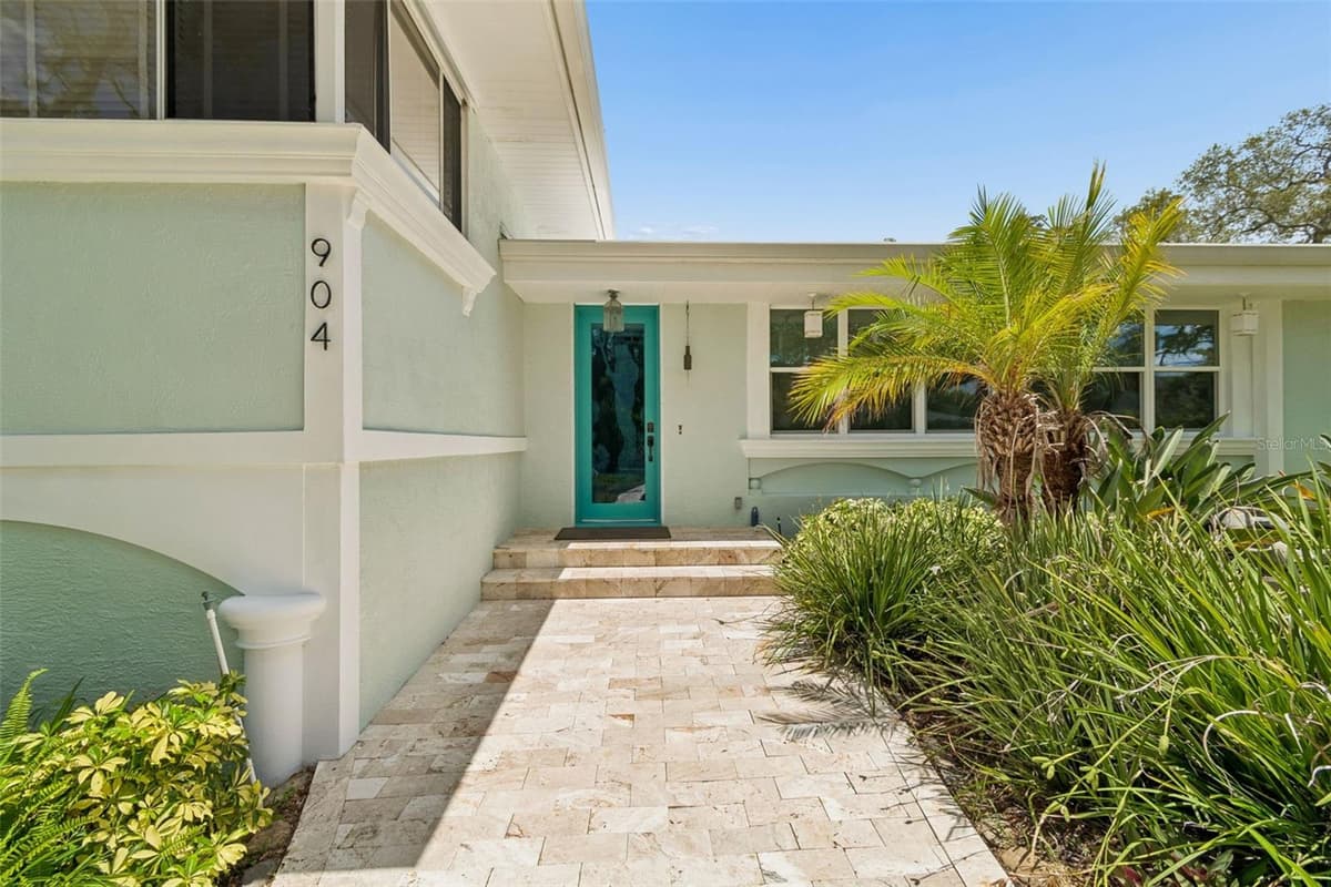 904 BAYSHORE DRIVE — photo 2 of 70