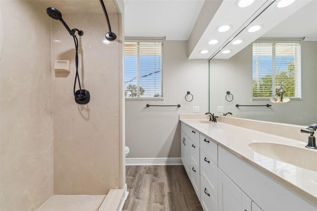 904 BAYSHORE DRIVE — photo 24 of 70