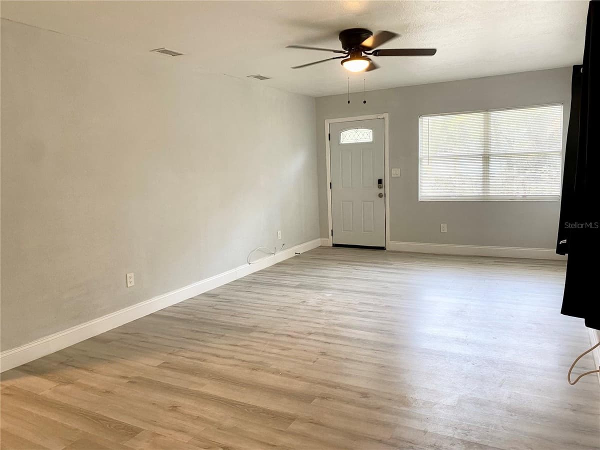 2343 8TH STREET — photo 3 of 13