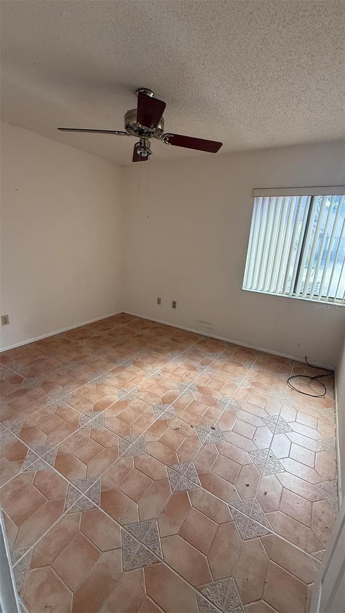 250 RAINTREE DRIVE — photo 19 of 19