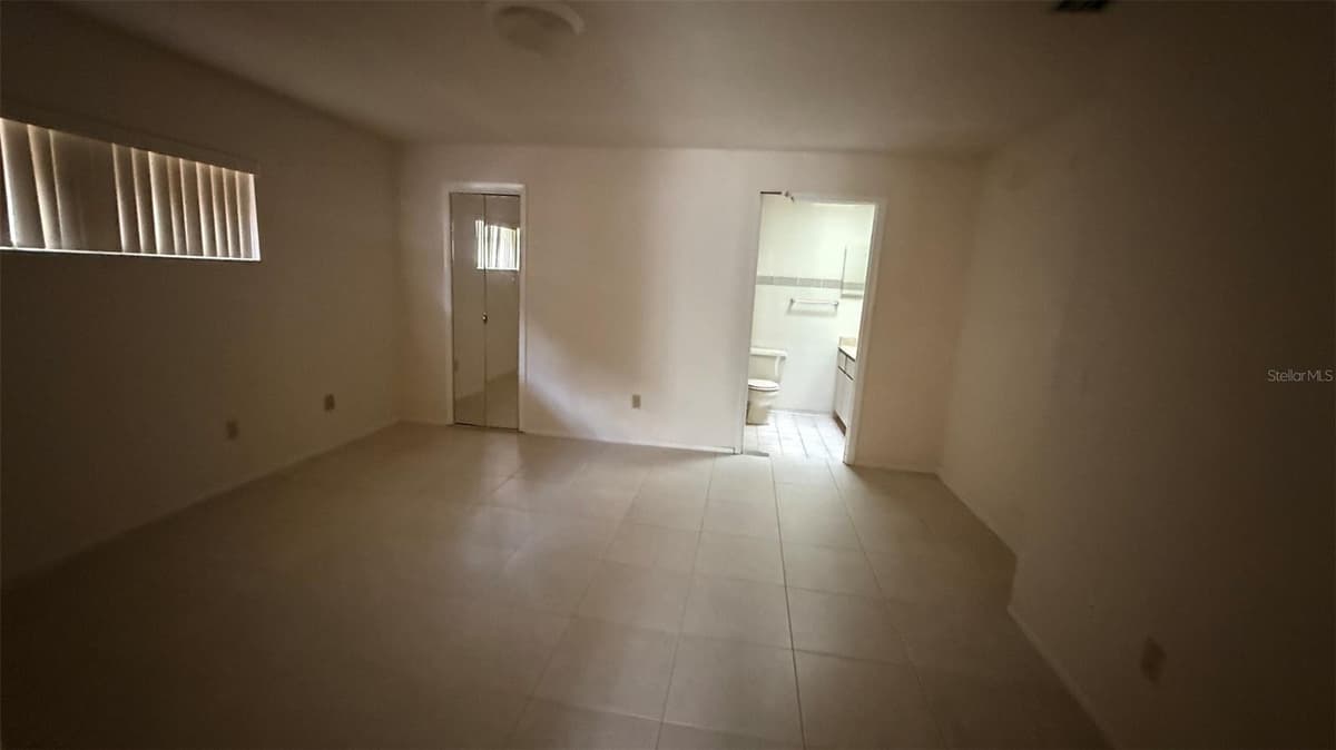 250 RAINTREE DRIVE — photo 12 of 19