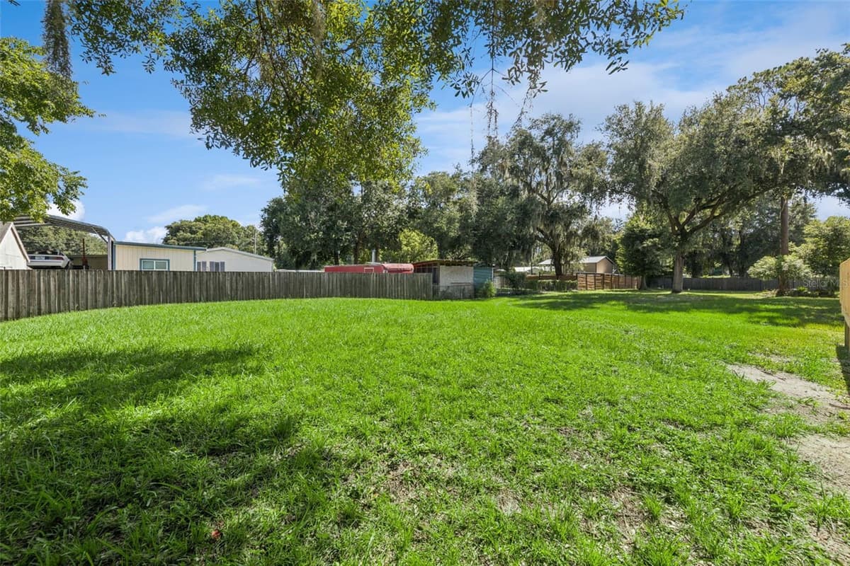 5038 CAMBRIDGE DRIVE — photo 26 of 29