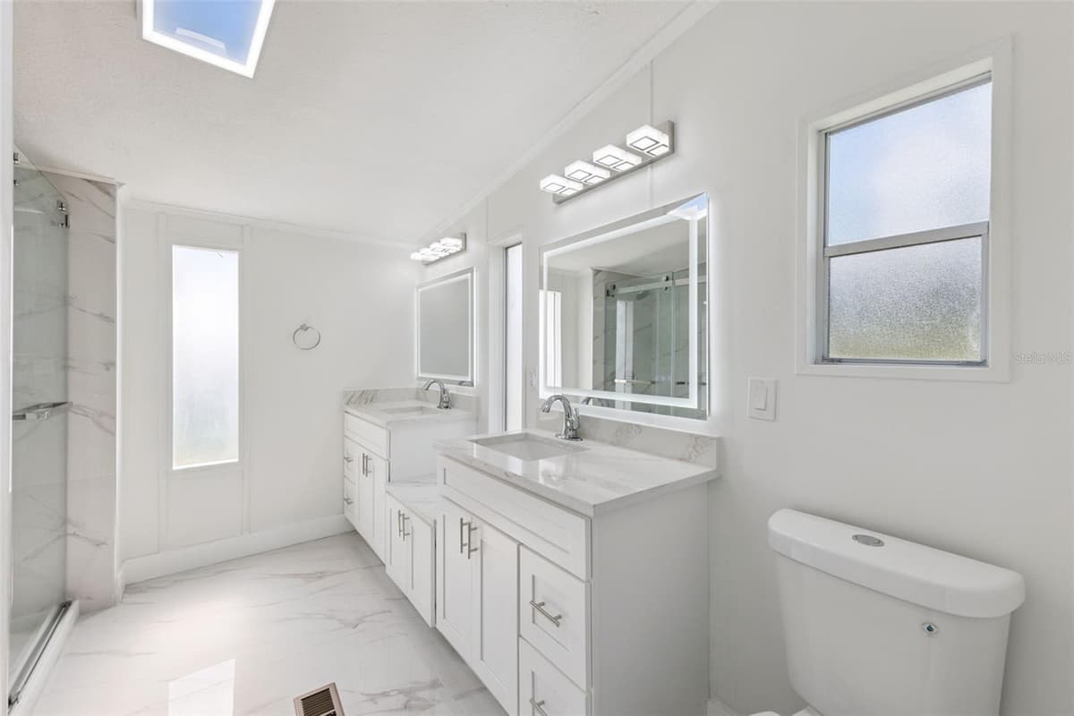 5038 CAMBRIDGE DRIVE — photo 12 of 29