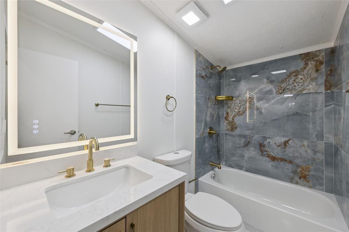 5038 CAMBRIDGE DRIVE — photo 11 of 29