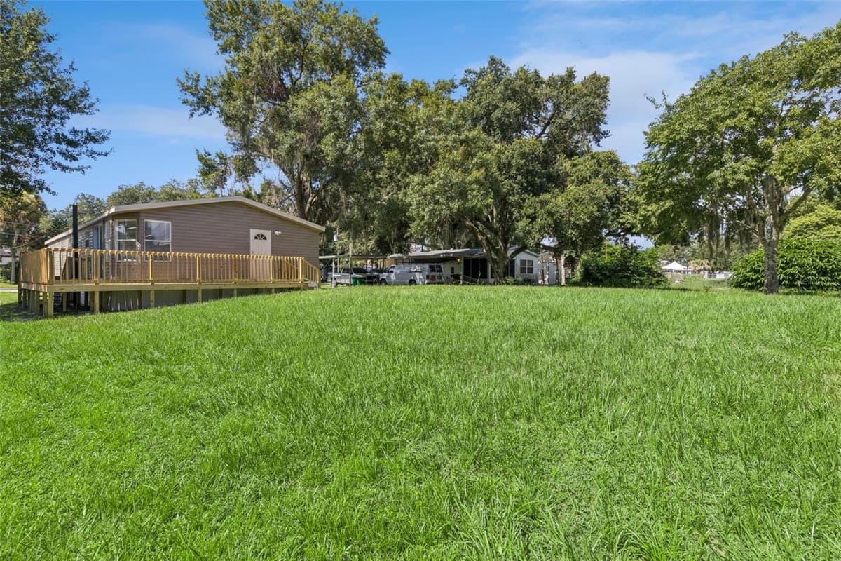 5038 CAMBRIDGE DRIVE — photo 2 of 29