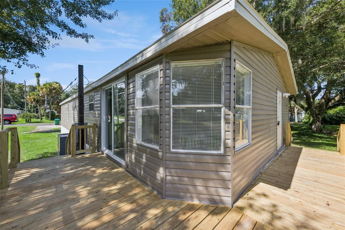 5038 CAMBRIDGE DRIVE — photo 23 of 29