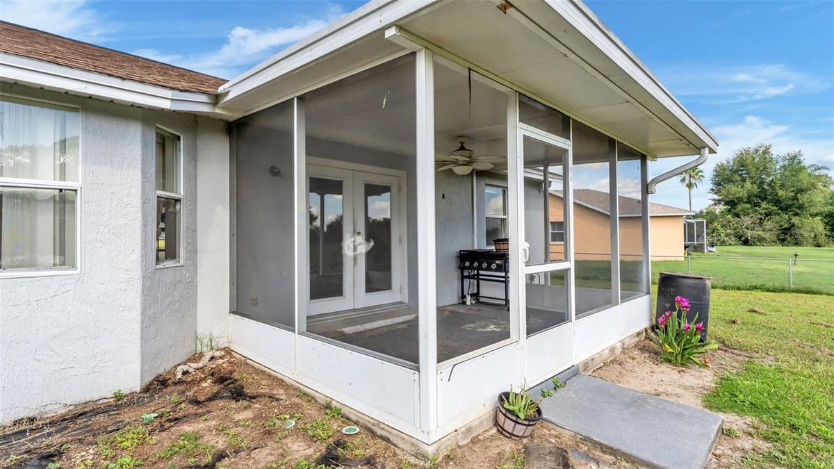 2515 JENNIFER DRIVE — photo 35 of 45