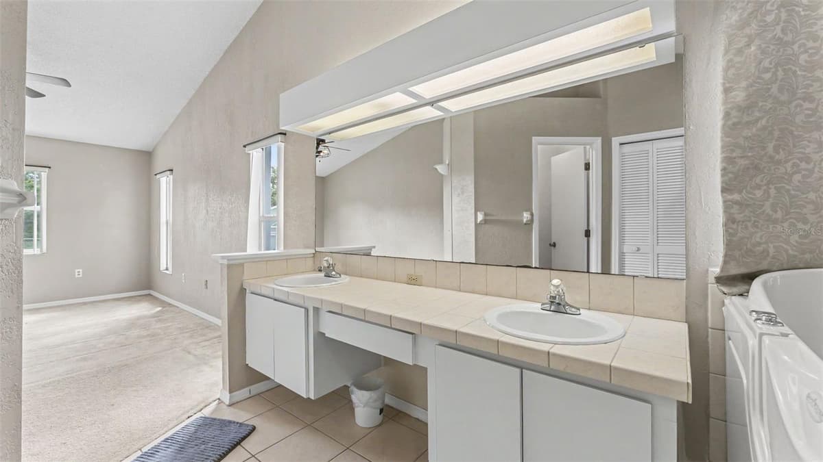 2515 JENNIFER DRIVE — photo 33 of 45