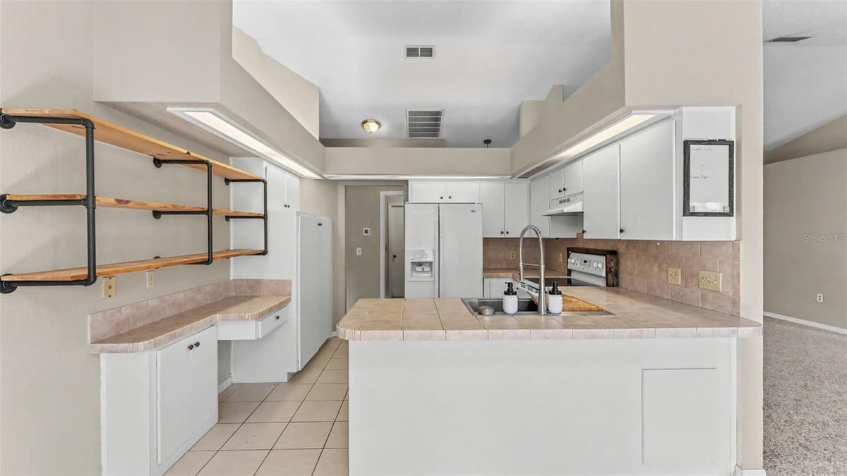 2515 JENNIFER DRIVE — photo 14 of 45