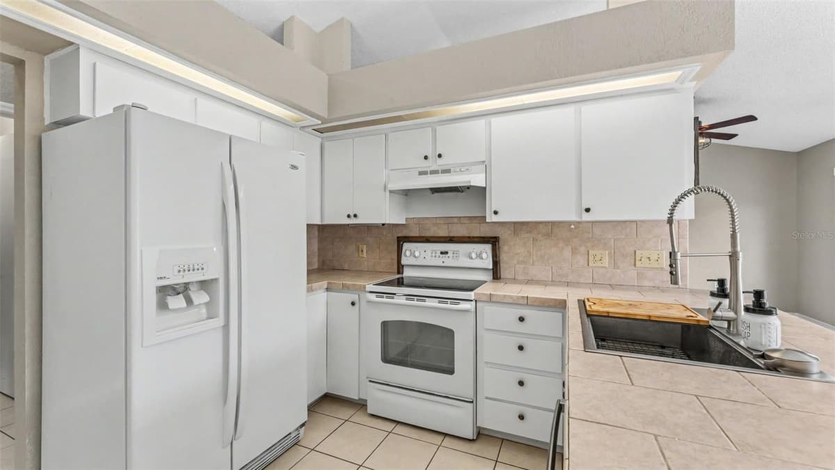 2515 JENNIFER DRIVE — photo 18 of 45
