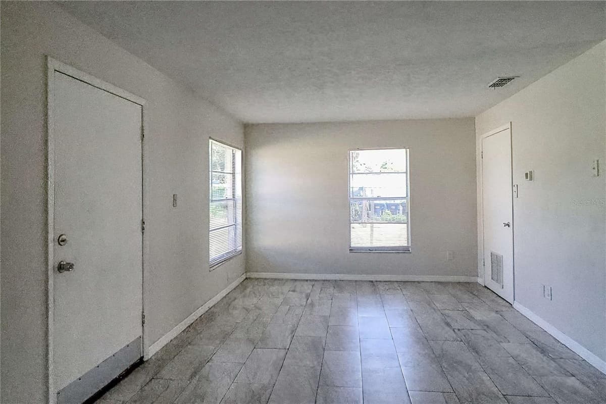 2908 22ND AVENUE — photo 7 of 27