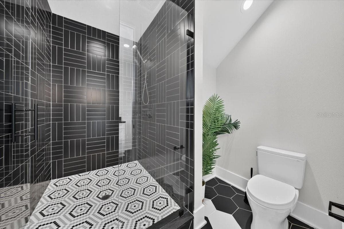 1308 PLYMOUTH STREET — photo 34 of 55
