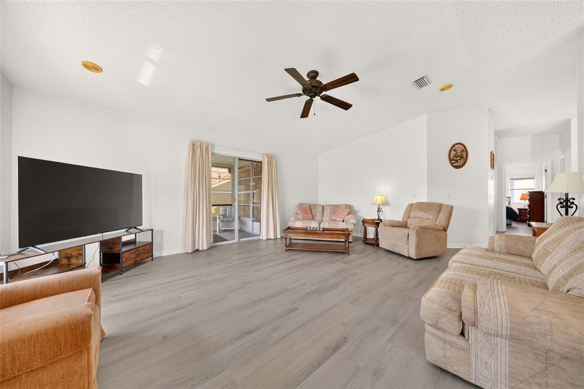 1207 PALMETTO DRIVE — photo 25 of 71