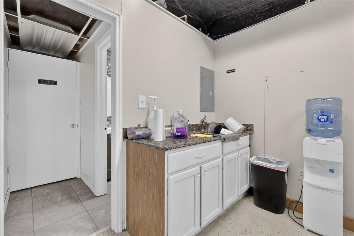 3207 13TH STREET — photo 15 of 43