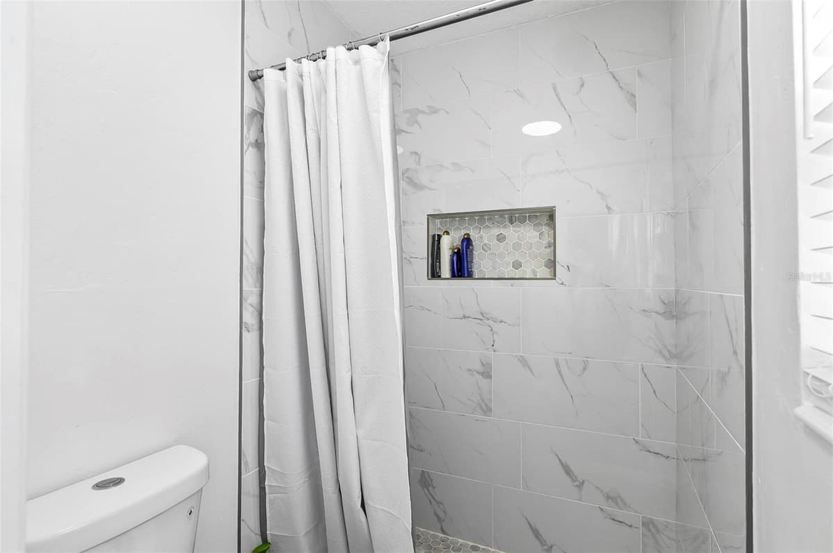 45 FARRAGUT DRIVE — photo 39 of 51