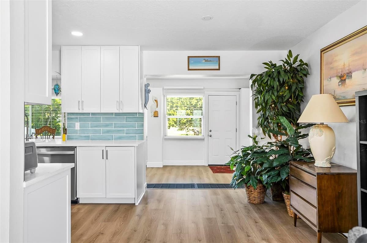 45 FARRAGUT DRIVE — photo 15 of 51