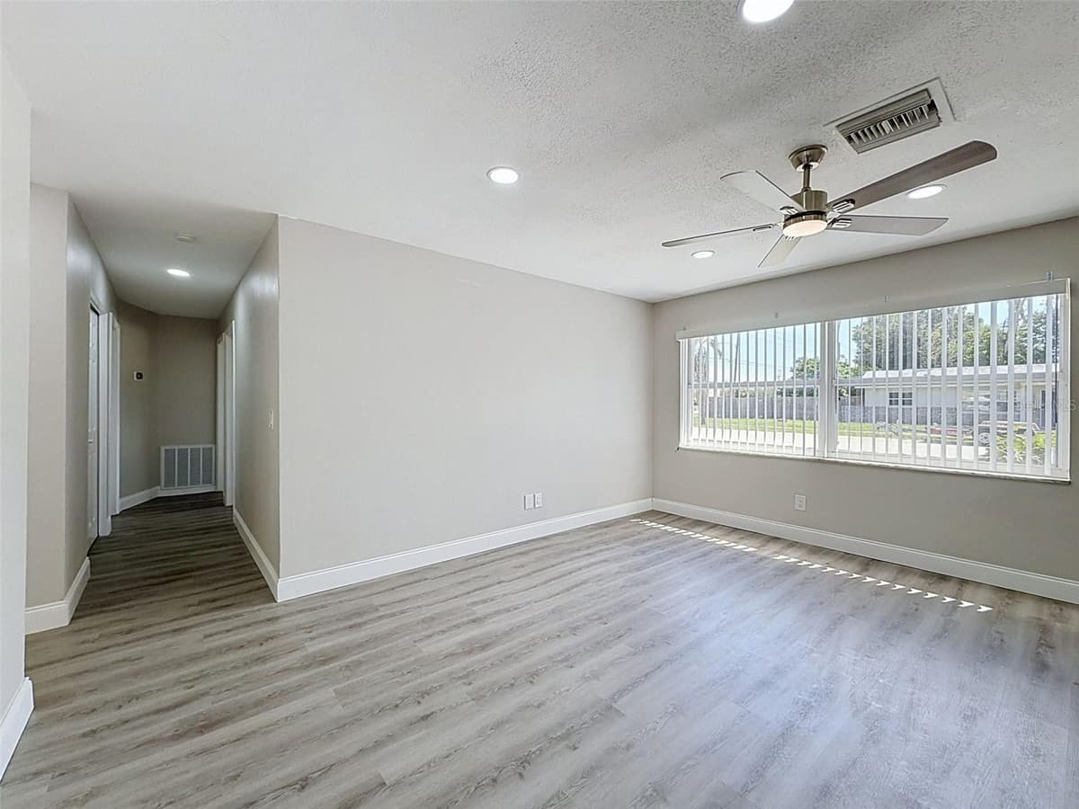 14998 MOCKINGBIRD LANE — photo 4 of 31