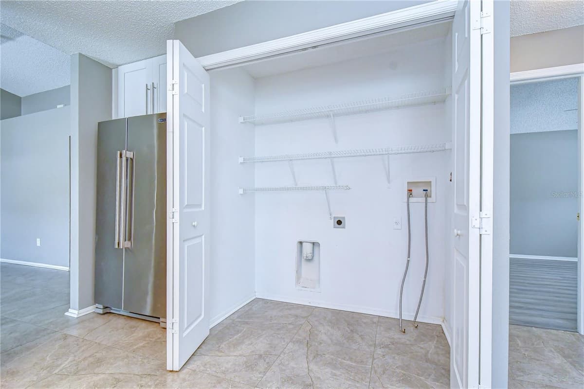 8736 MORRISON OAKS COURT — photo 21 of 40