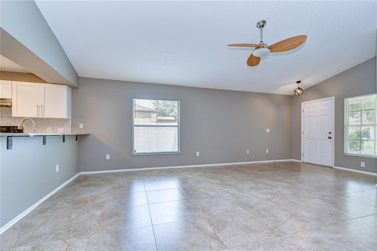 8736 MORRISON OAKS COURT — photo 13 of 40