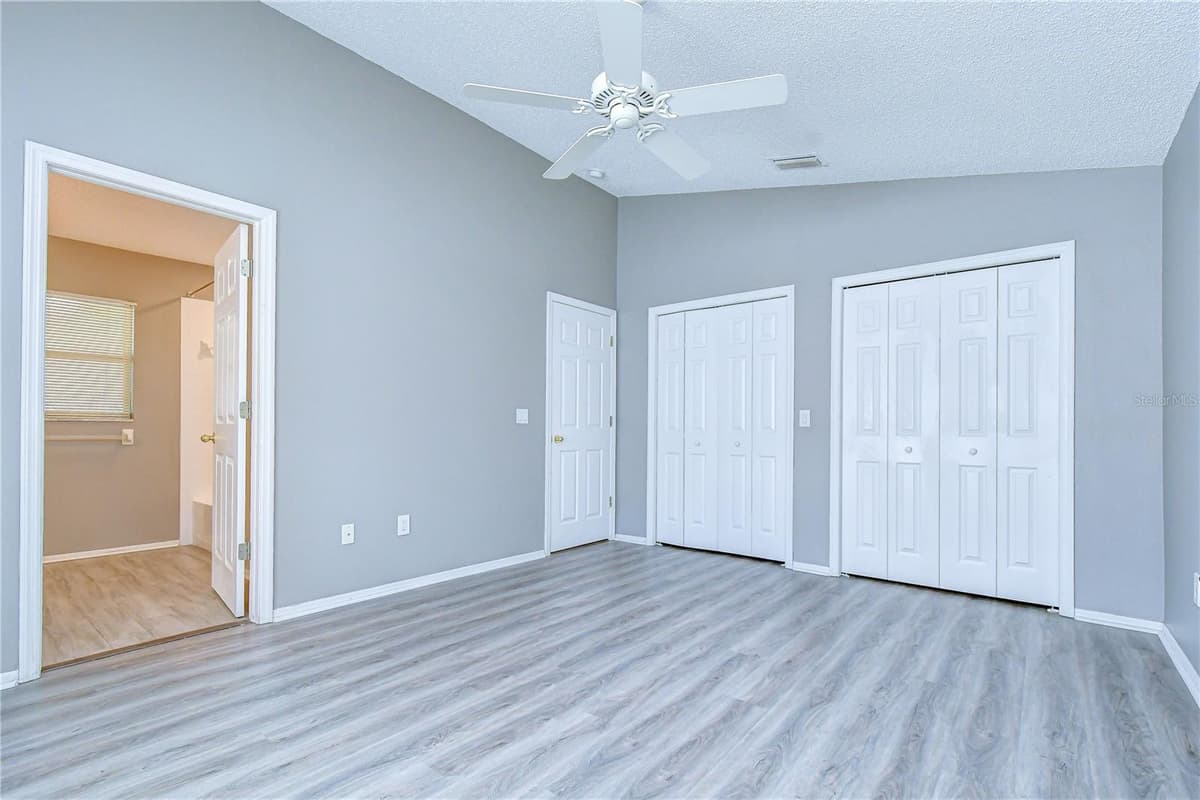 8736 MORRISON OAKS COURT — photo 22 of 40