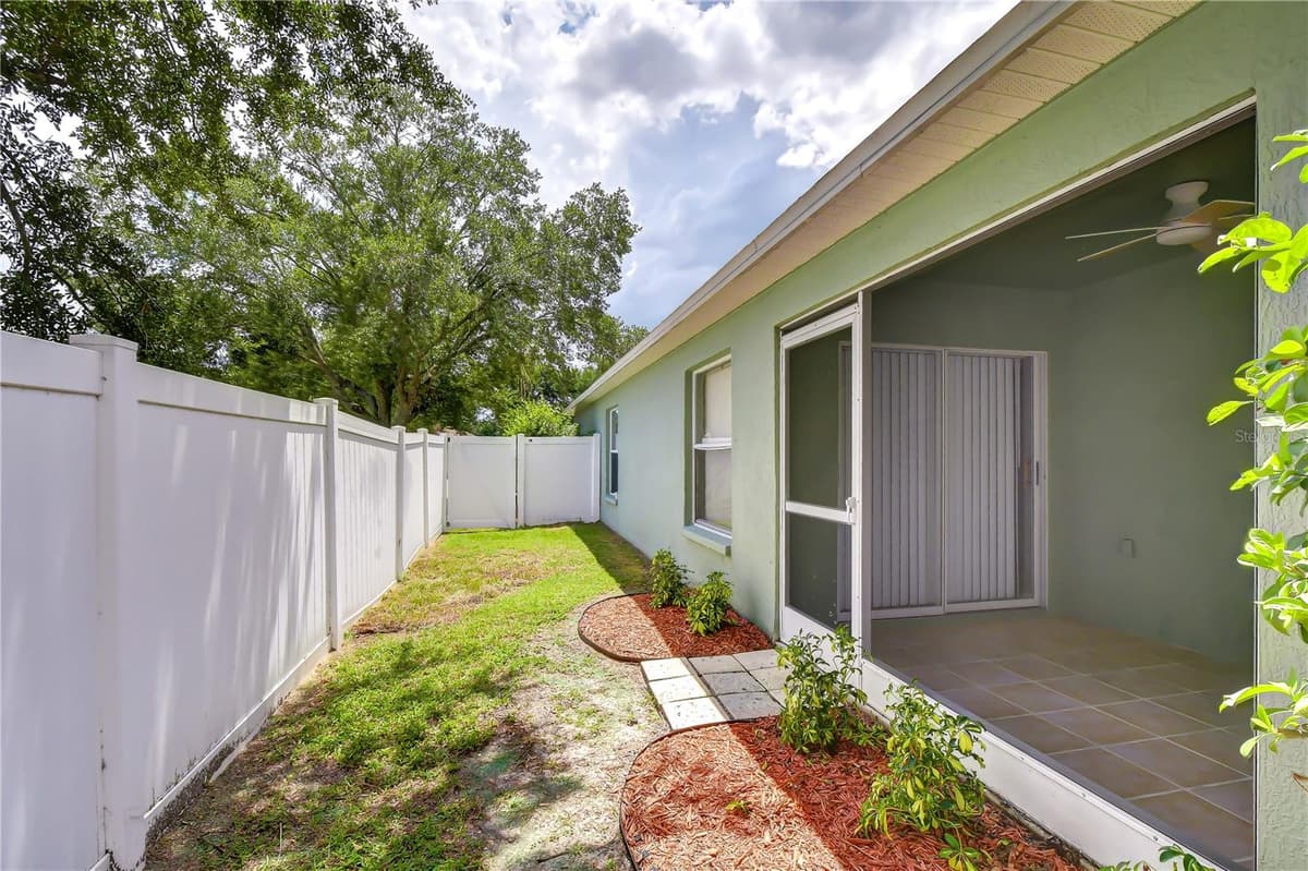 8736 MORRISON OAKS COURT — photo 34 of 40
