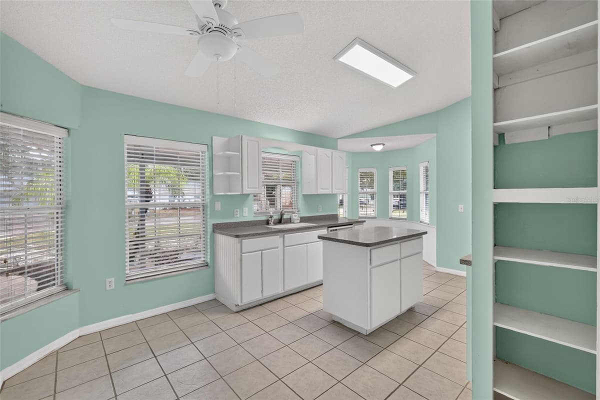 606 CRICKET HOLLOW LANE — photo 16 of 42