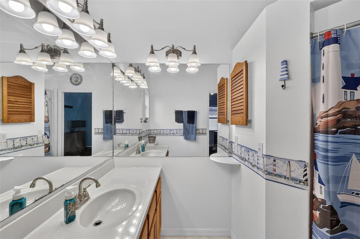 606 CRICKET HOLLOW LANE — photo 27 of 42