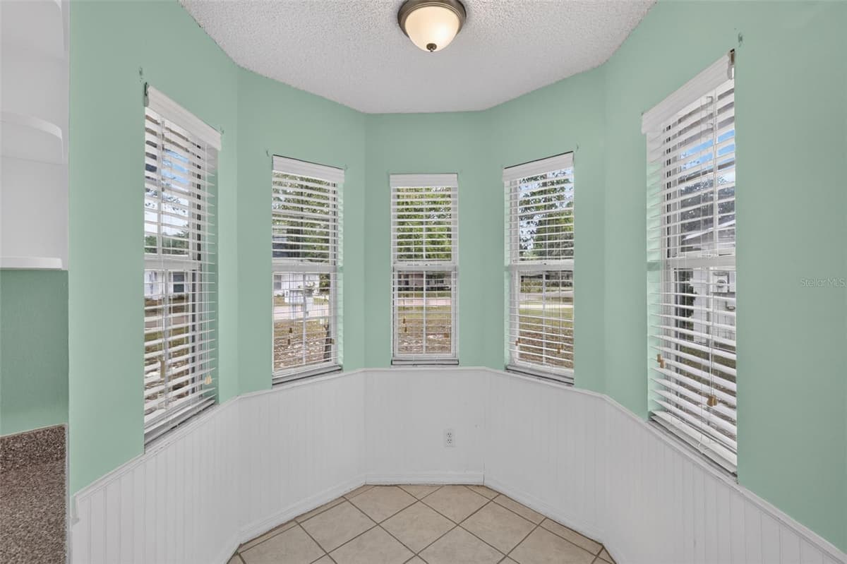 606 CRICKET HOLLOW LANE — photo 22 of 42