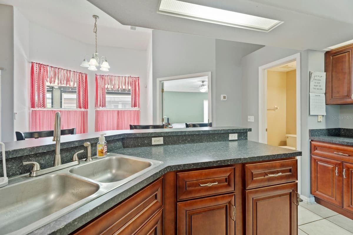 2856 MIDDLETON CIRCLE — photo 40 of 64