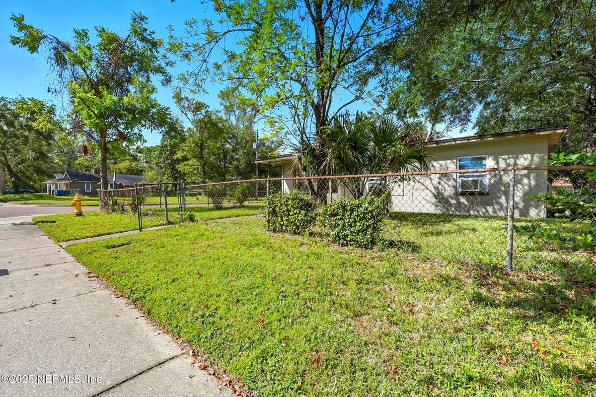 5306 PARIS AVENUE — photo 24 of 26