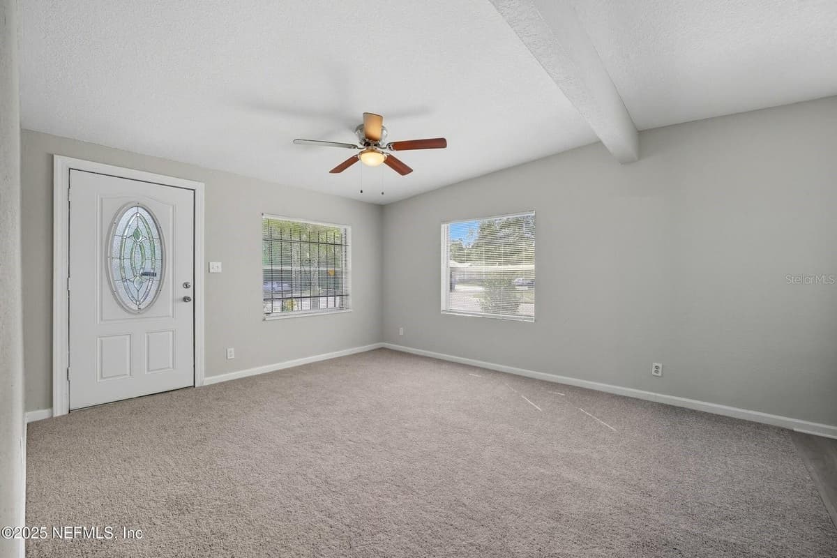 5306 PARIS AVENUE — photo 5 of 26