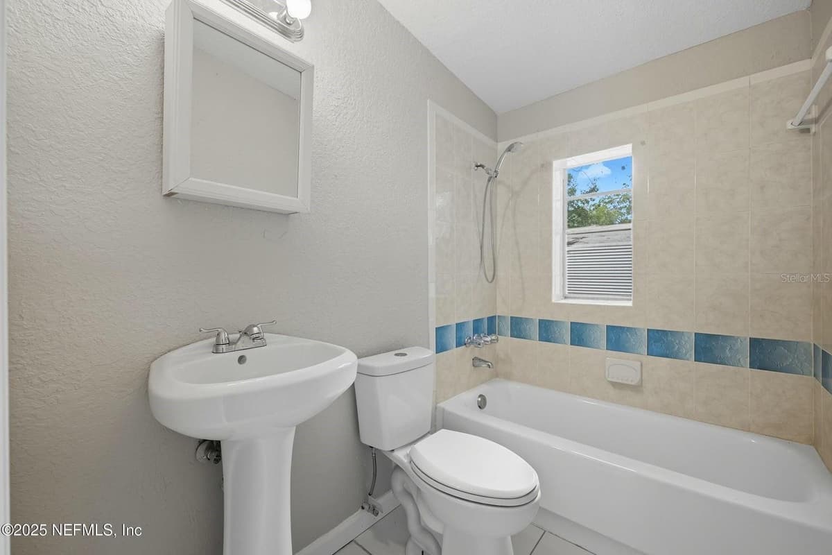 5306 PARIS AVENUE — photo 13 of 26