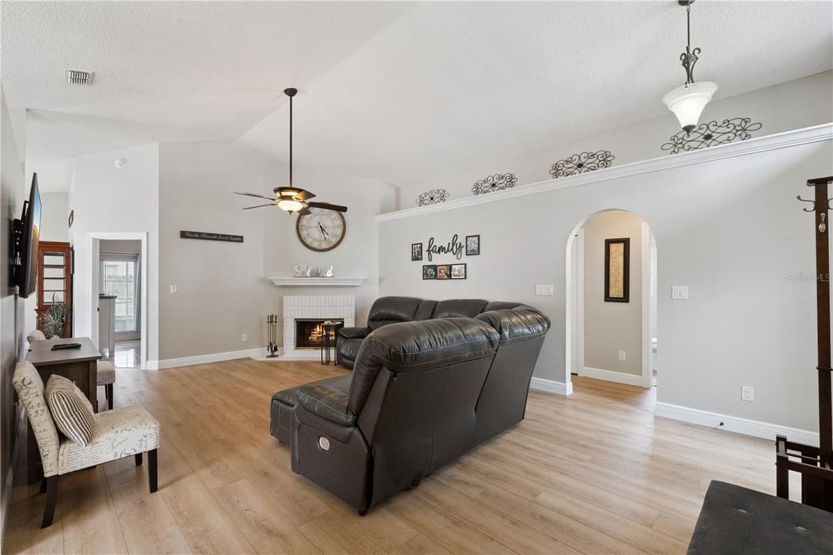 13221 WILD DUCK COURT — photo 4 of 17