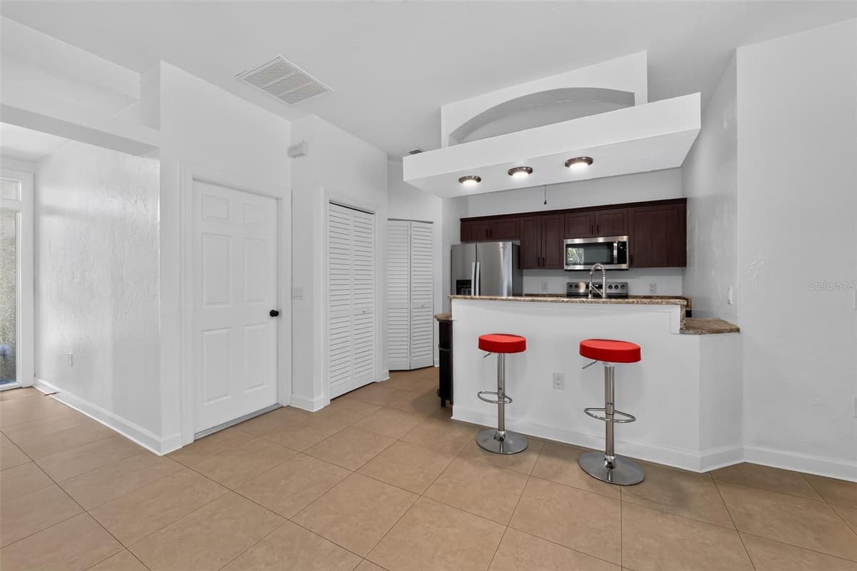 1816 RITA STREET — photo 16 of 37