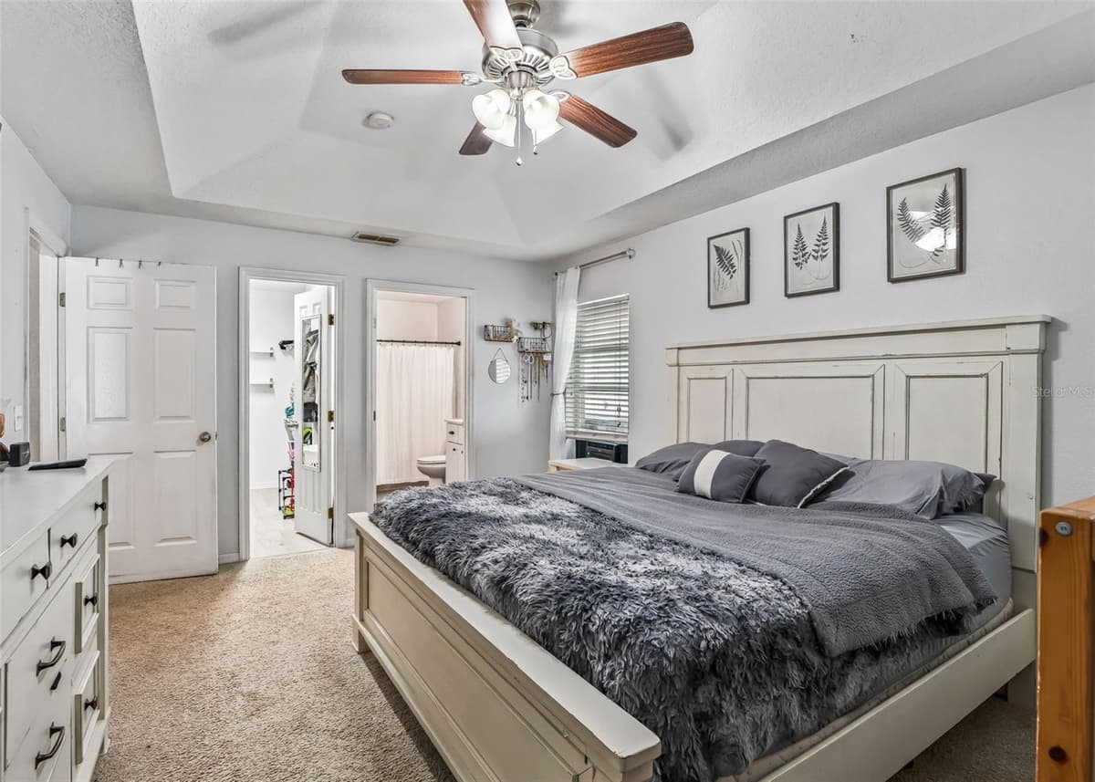 6 HEMLOCK COURT PASS — photo 17 of 33